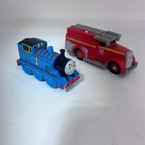 Thomas & Friends Trackmaster 2010 Flynn Fire Truck And Thomas Engine Untested